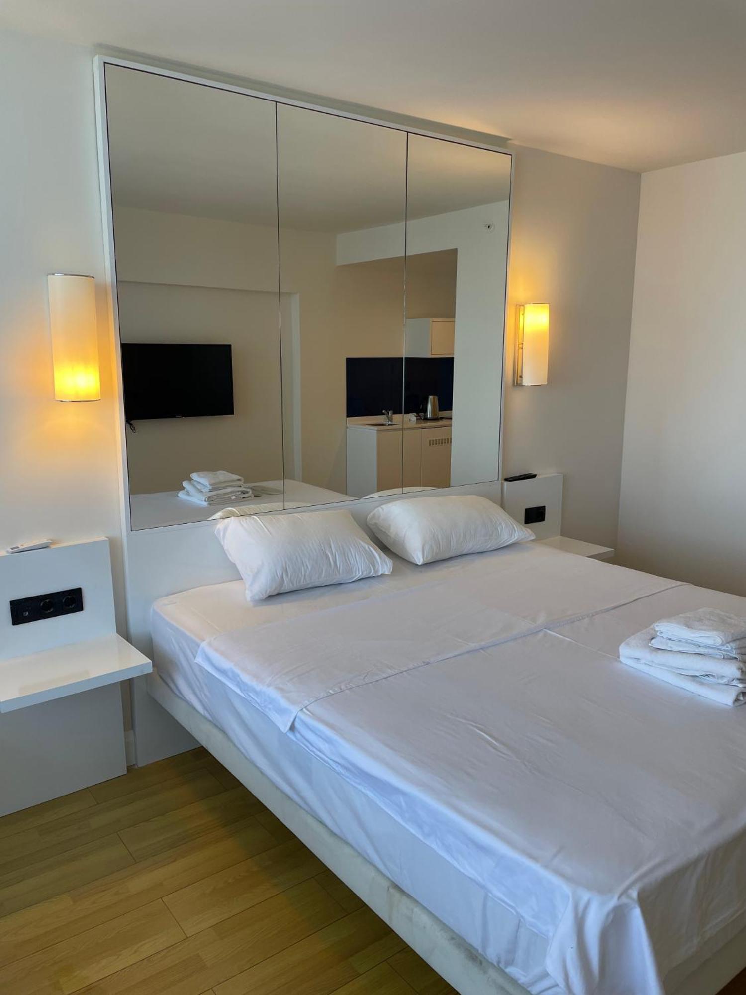 Orbi City Sea View Batumi Eksteriør billede
