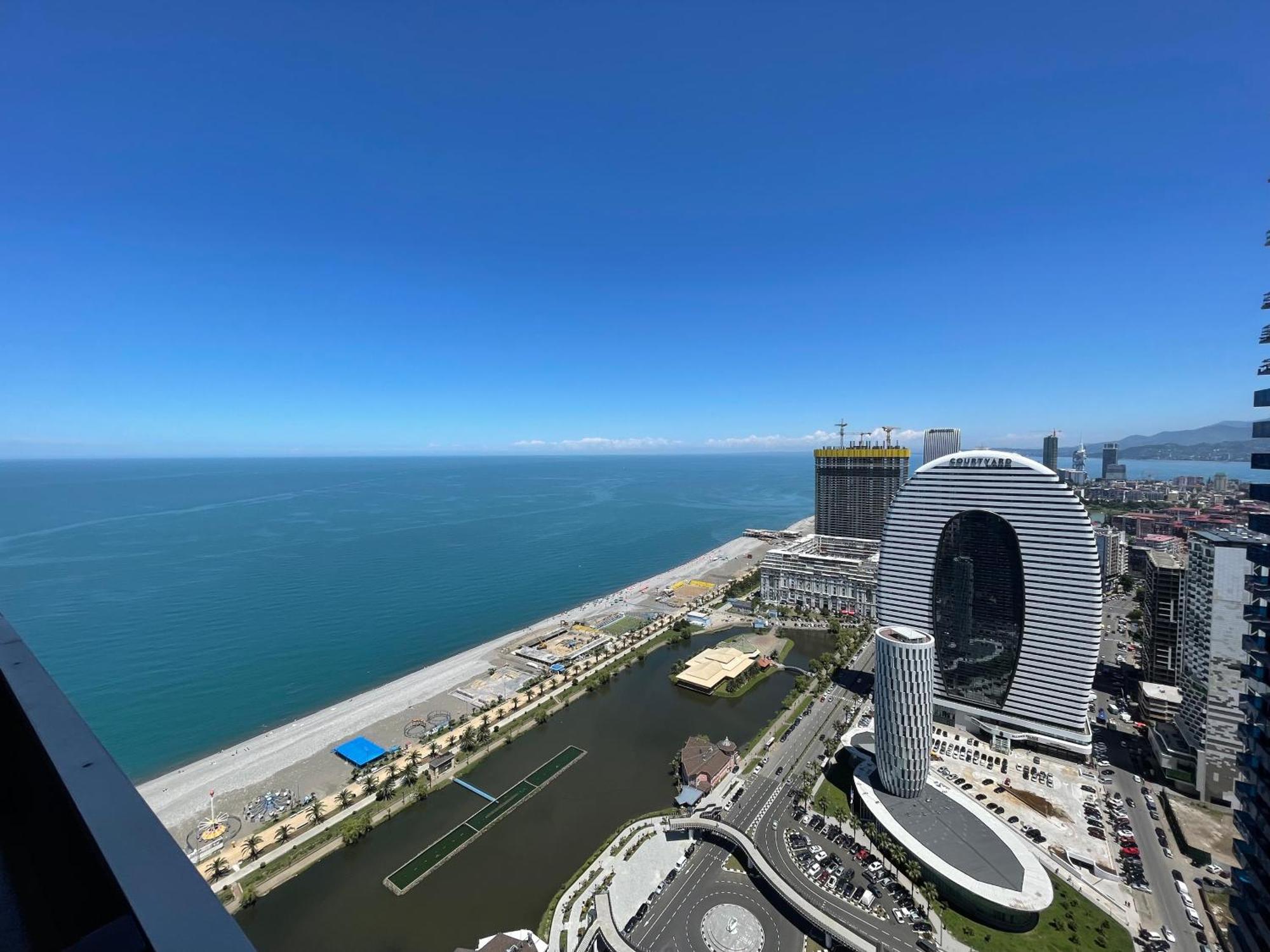 Orbi City Sea View Batumi Eksteriør billede