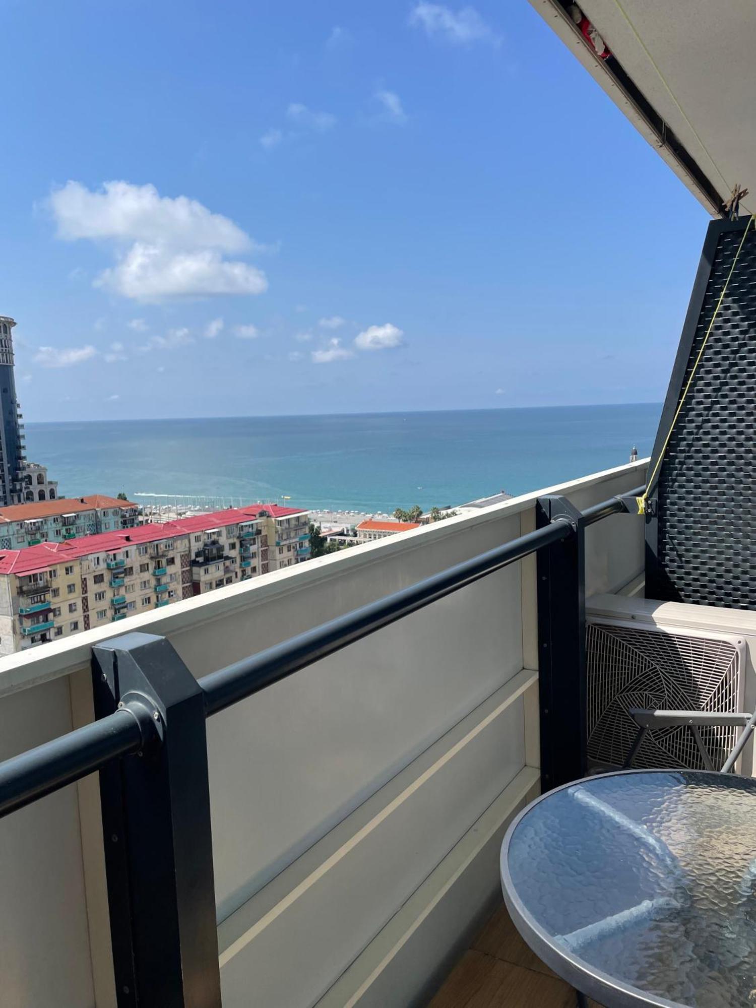 Orbi City Sea View Batumi Eksteriør billede