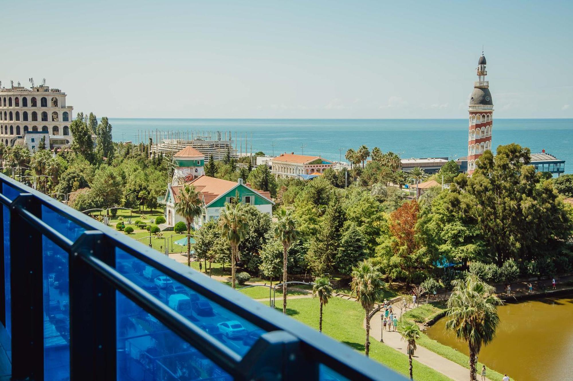 Orbi City Sea View Batumi Eksteriør billede