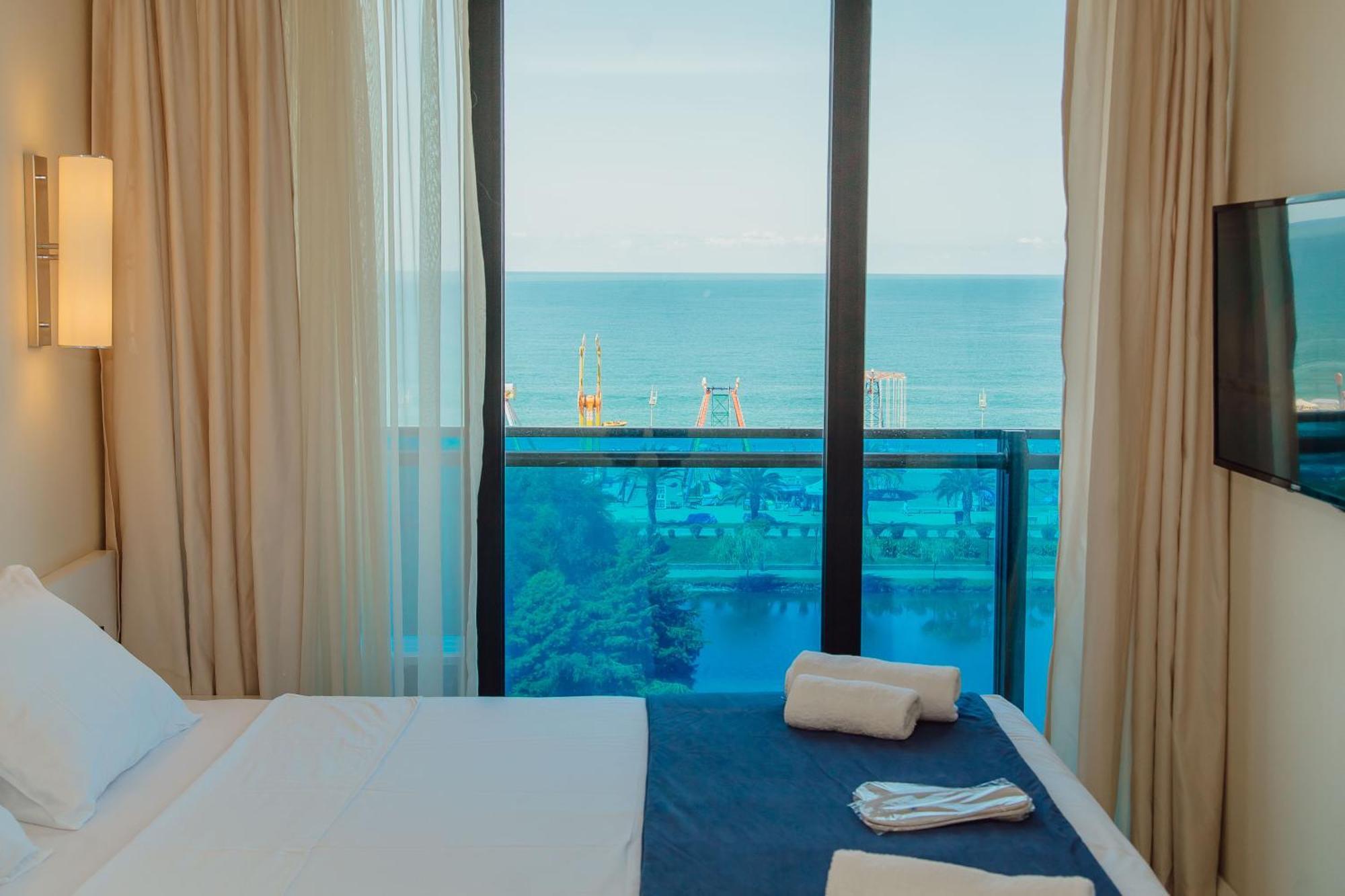 Orbi City Sea View Batumi Eksteriør billede